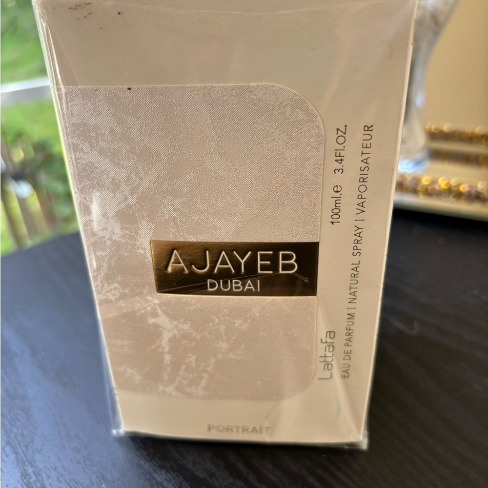 Ajayeb Dubai Women's Perfume - Gold - Picture 5 of 7